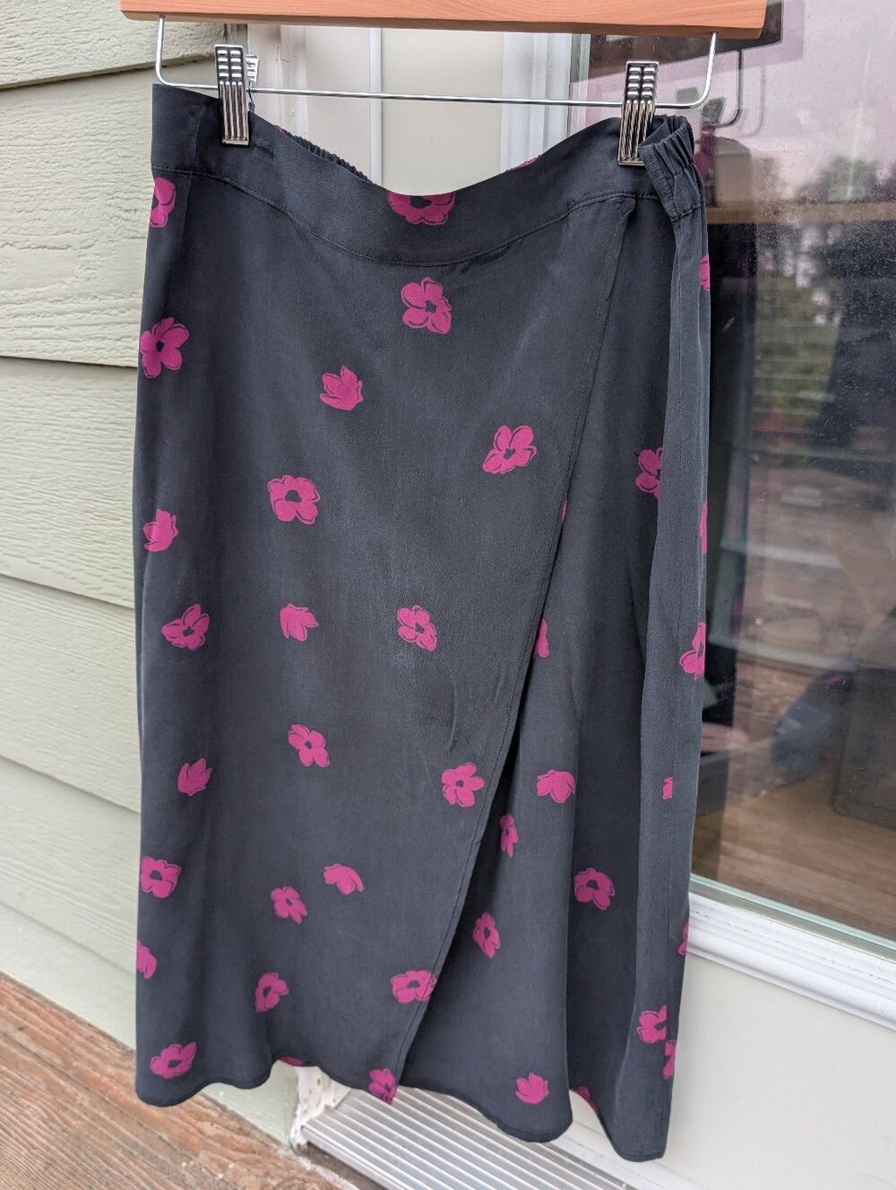 Amour Vert Pure 100% Silk Floral Midi Skirt, Medium, Excellent Condition